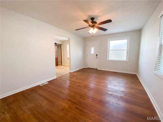 6736 Wise Avenue, St Louis, MO 63139