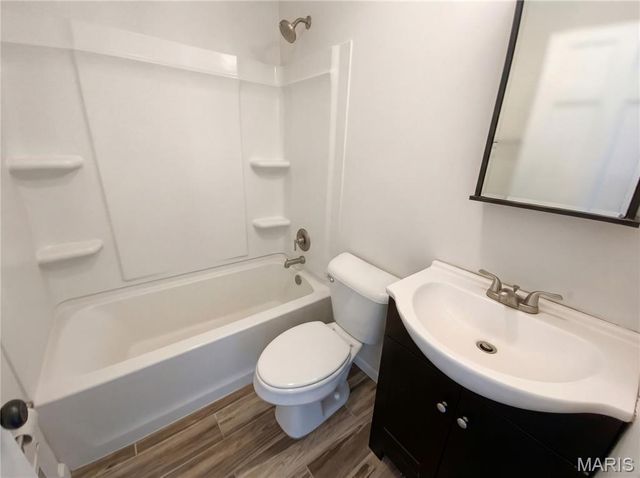 6736 Wise Avenue, St Louis, MO 63139