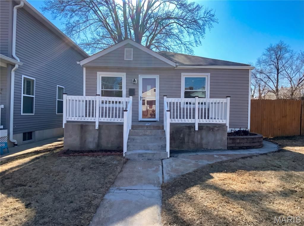 6736 Wise Avenue, St Louis, MO 63139