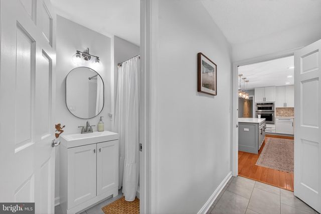 5 PROSPECT BAY DR W, Grasonville, MD 21638