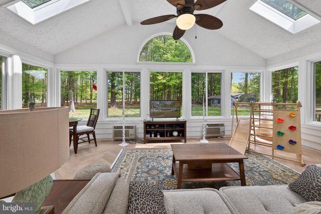 5 PROSPECT BAY DR W, Grasonville, MD 21638