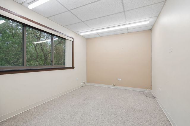 6600 W College Drive, Palos Heights, IL 60463