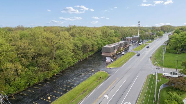 6600 W College Drive, Palos Heights, IL 60463