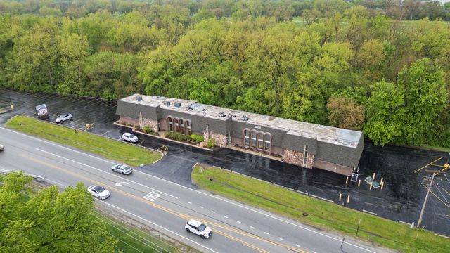 6600 W College Drive, Palos Heights, IL 60463