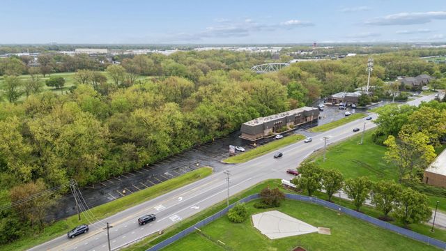 6600 W College Drive, Palos Heights, IL 60463
