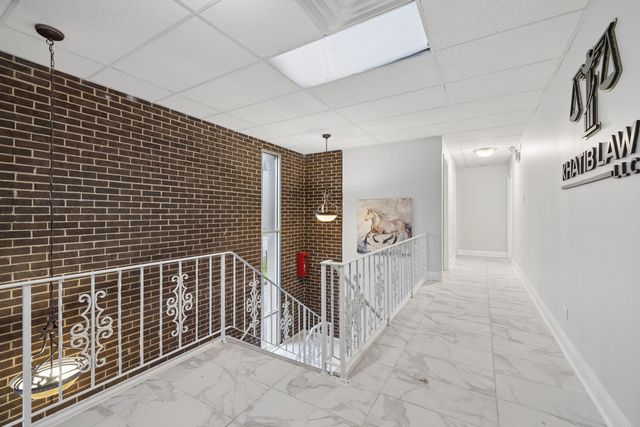 6600 W College Drive, Palos Heights, IL 60463