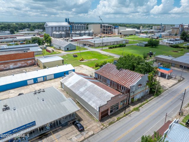 213 W 2nd Street, Crowley, LA 70526