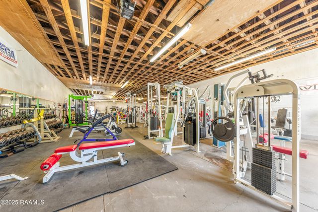 213 W 2nd Street, Crowley, LA 70526
