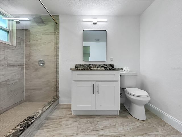 15135 PENNINGTON ROAD, Tampa, FL 33624