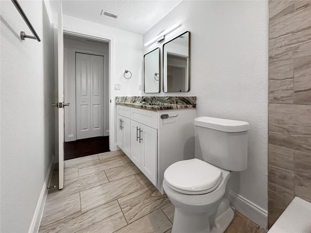 15135 PENNINGTON ROAD, Tampa, FL 33624