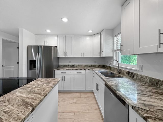 15135 PENNINGTON ROAD, Tampa, FL 33624