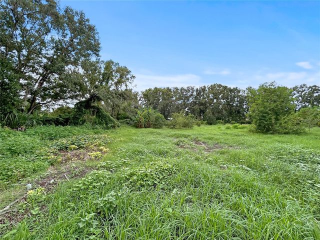 15135 PENNINGTON ROAD, Tampa, FL 33624