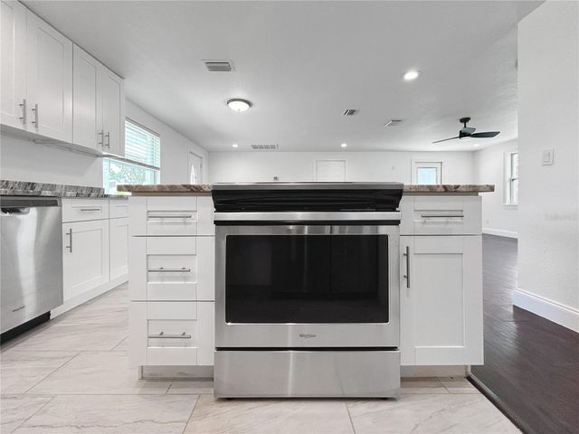 15135 PENNINGTON ROAD, Tampa, FL 33624