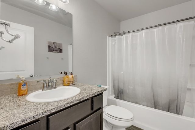 6815 Leather Ln, Midland, TX 79705