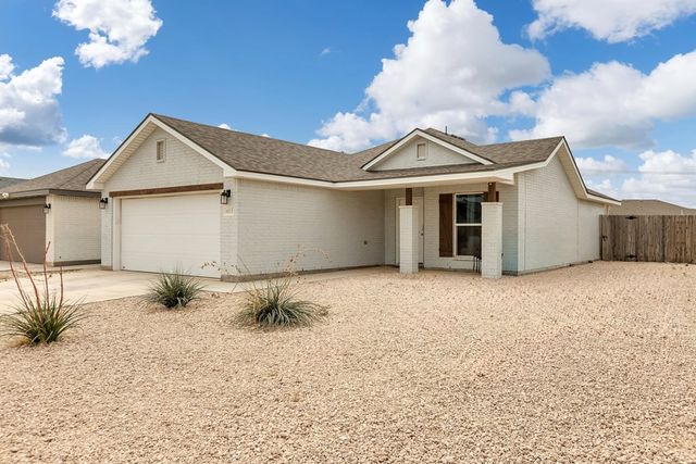 6815 Leather Ln, Midland, TX 79705