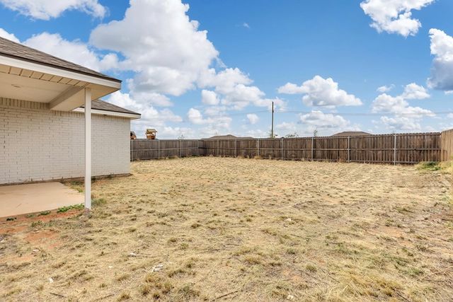 6815 Leather Ln, Midland, TX 79705