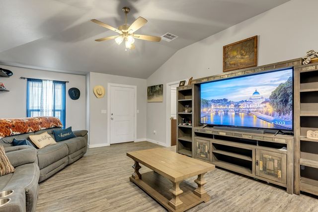 6815 Leather Ln, Midland, TX 79705