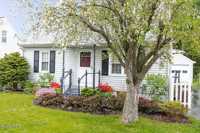 68 Fox Avenue, Colonie, NY 12304