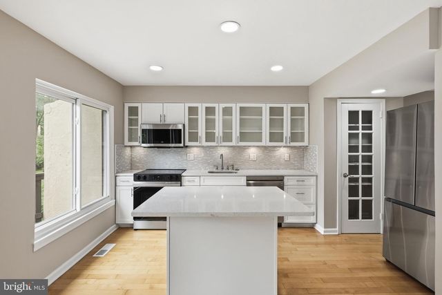 11092 SAFFOLD WAY, Reston, VA 20190