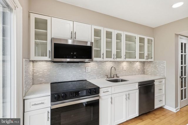 11092 SAFFOLD WAY, Reston, VA 20190