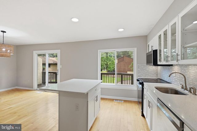 11092 SAFFOLD WAY, Reston, VA 20190