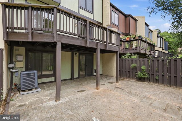 11092 SAFFOLD WAY, Reston, VA 20190