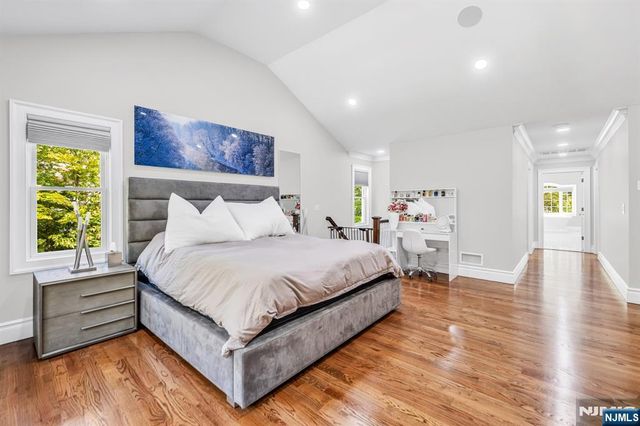 7 Brookside Drive, Upper Saddle River, NJ 07458