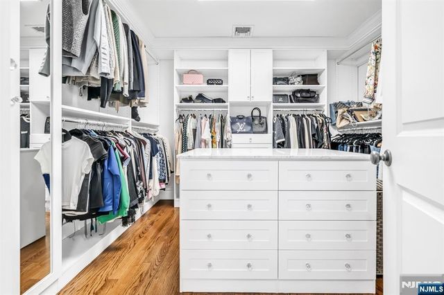 7 Brookside Drive, Upper Saddle River, NJ 07458