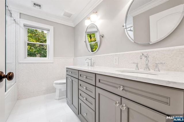 7 Brookside Drive, Upper Saddle River, NJ 07458