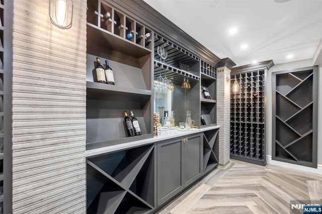 7 Brookside Drive, Upper Saddle River, NJ 07458