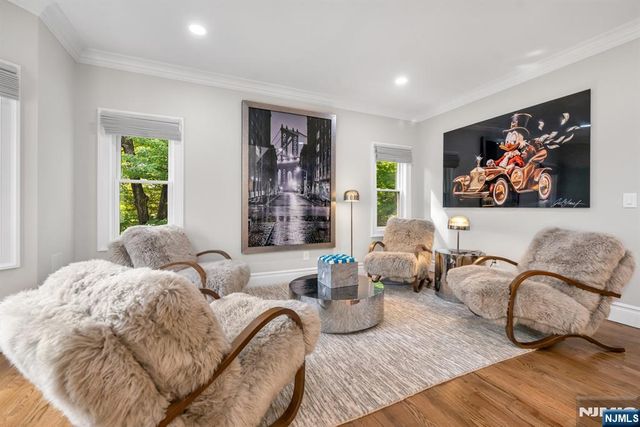 7 Brookside Drive, Upper Saddle River, NJ 07458