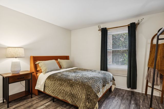 101 Hillsboro Pl, Nashville, TN 37215