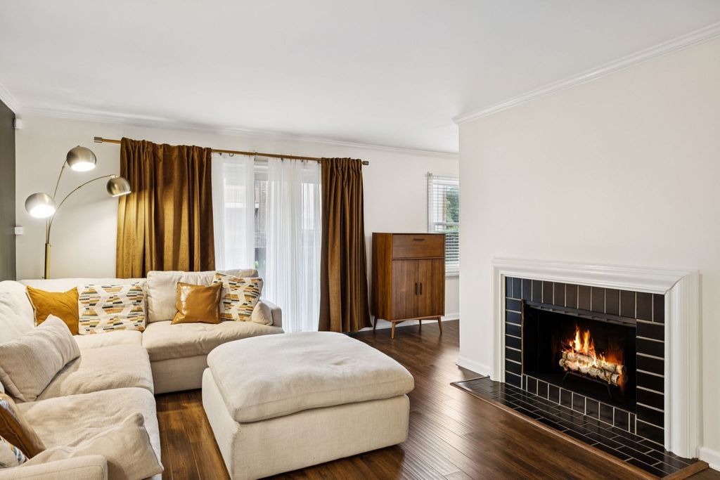 101 Hillsboro Pl, Nashville, TN 37215