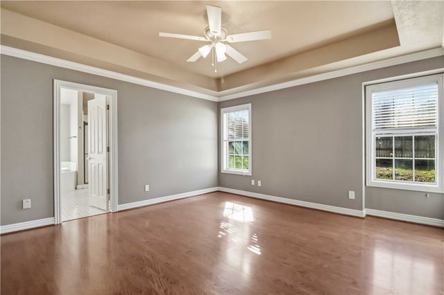 2876 S Club Oak Drive, Fayetteville, AR 72701