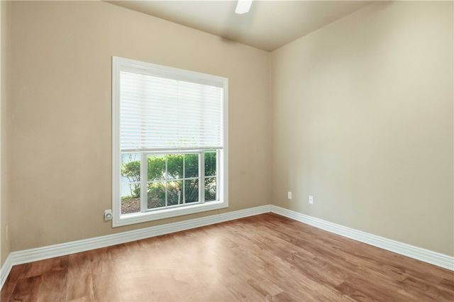 2876 S Club Oak Drive, Fayetteville, AR 72701