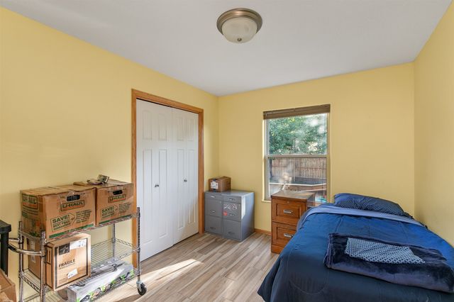 5825 NW 50th Street, Johnston, IA 50131