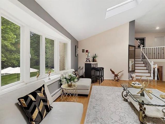 136 Penn Court, Orangeburg, NY 10962