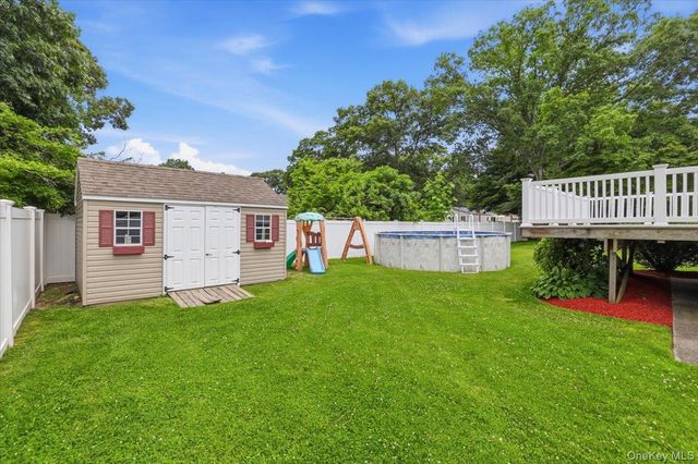 105 Greenhaven Drive, Port Jefferson Station, NY 11776