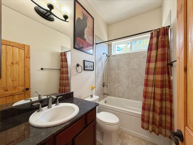 12 Via Optima, Santa Fe, NM 87507