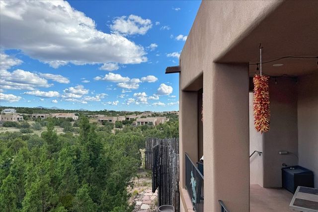 12 Via Optima, Santa Fe, NM 87507