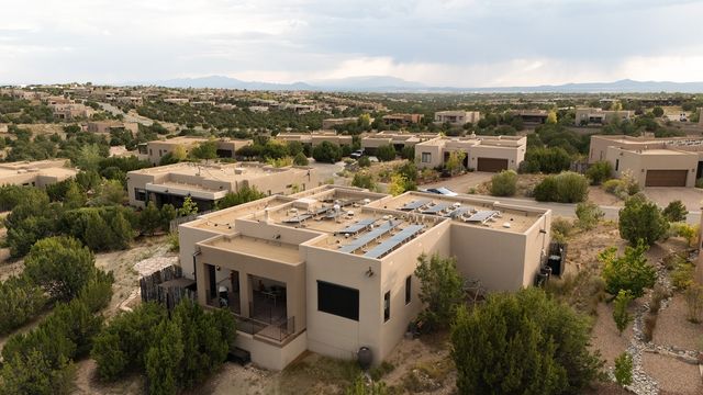 12 Via Optima, Santa Fe, NM 87507