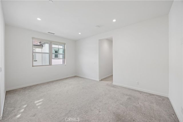 112 Sunnyside, Irvine, CA 92618