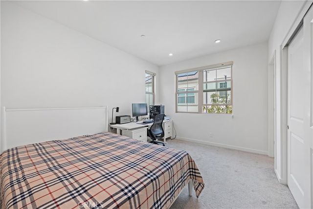 112 Sunnyside, Irvine, CA 92618