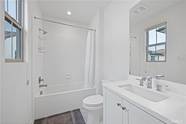 112 Sunnyside, Irvine, CA 92618