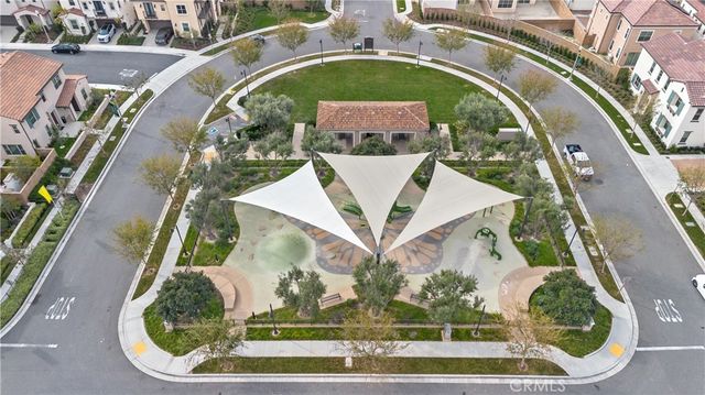 112 Sunnyside, Irvine, CA 92618