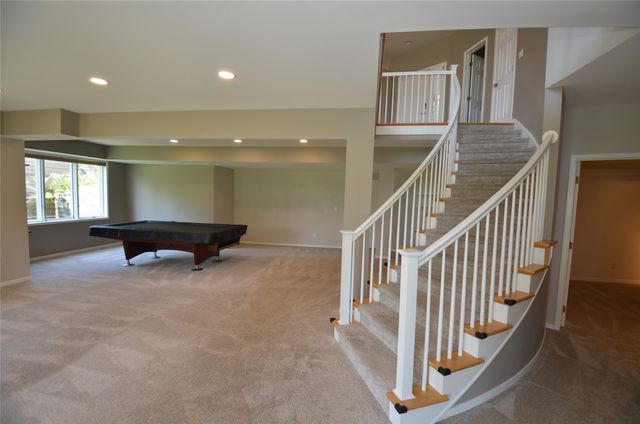 1112 Glen Oaks Drive, West Des Moines, IA 50266