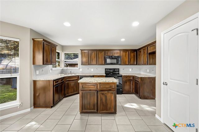 3421 Doss Street, Copperas Cove, TX 76522