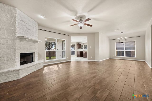 3421 Doss Street, Copperas Cove, TX 76522