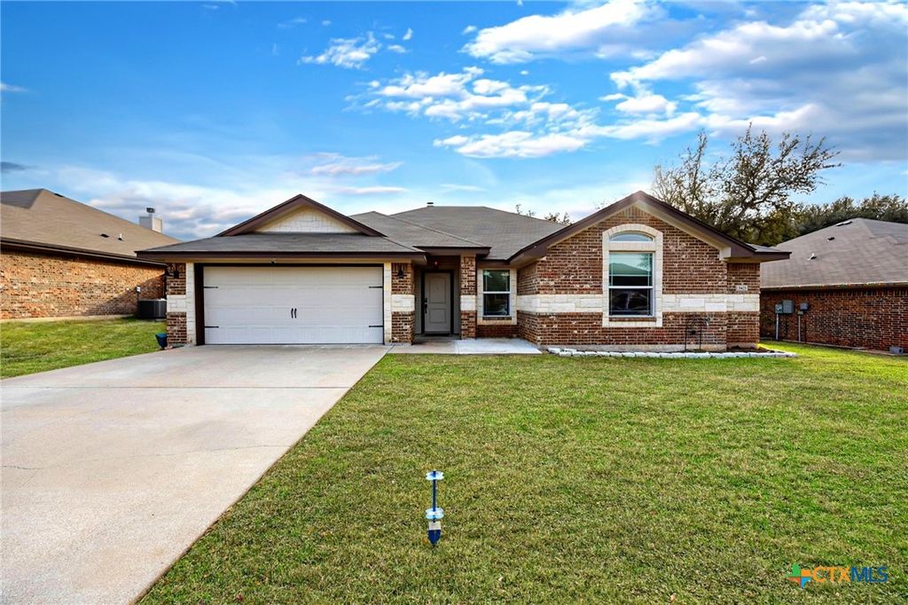 3421 Doss Street, Copperas Cove, TX 76522