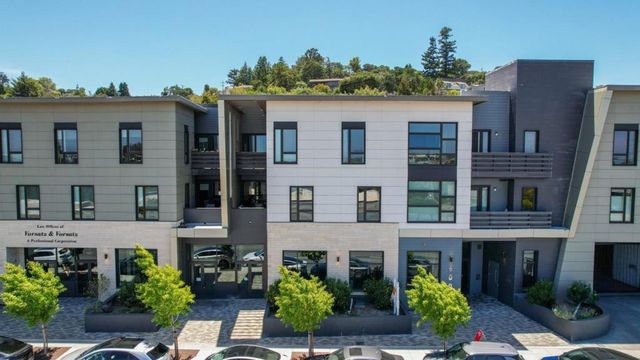 600 El Camino Real 209, Belmont, CA 94002